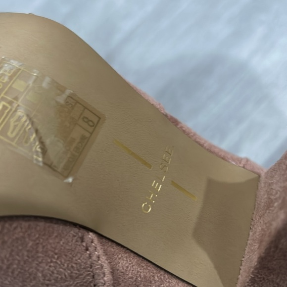 PART OF 4 for 20 just add 4 to bundle Chelsee ankle high zip up boots heel (7cm) - Picture 4 of 7